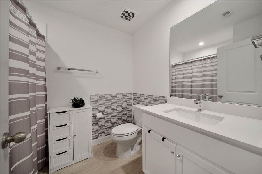 Furnished interior view inside a new home in Sorrento, Richmond (Image 38).