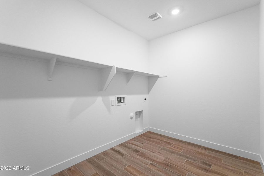 hj-az-phoenix-asante-journey-overland-lo