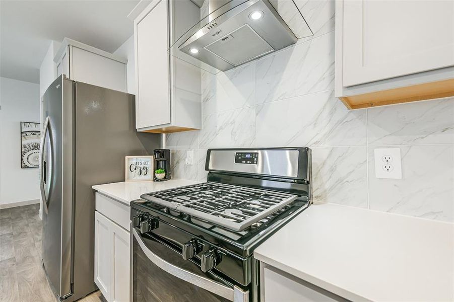 Image 16 of a home in City Gate.