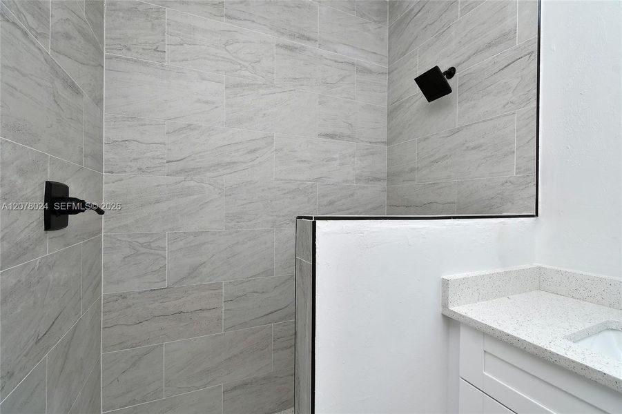 Close-up of interior finishes inside a home in , Fort Myers (Image 17). Close-up of interior finishes inside a home in , Fort Myers (Image 17).
