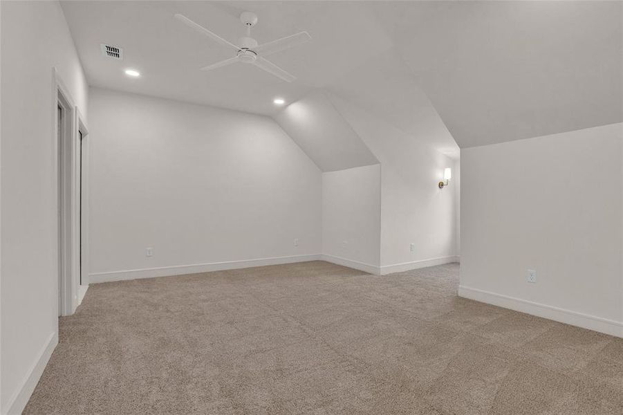 Spacious, unfurnished interior of a new home in , Tyler (Image 33).