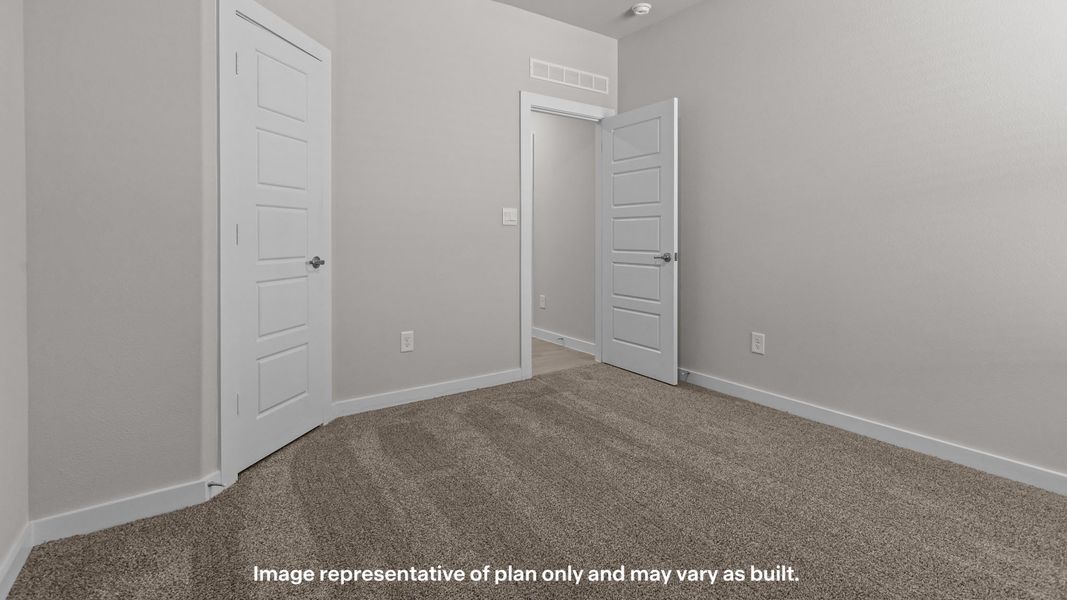 Spacious, unfurnished interior of a new home in Homestead at Parks Bell Ranch, Odessa (Image 25).