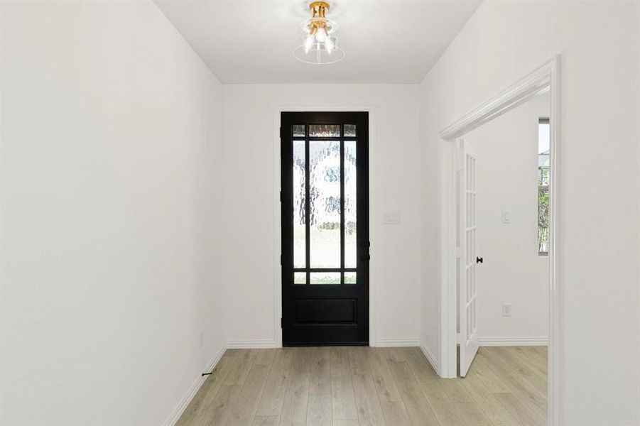 Spacious, unfurnished interior of a new home in Meadow Park, Melissa (Image 19).