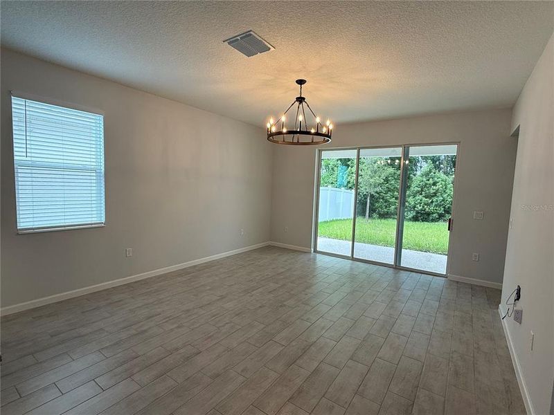 Spacious, unfurnished interior of a new home in Lakewood Park, Deland (Image 11).