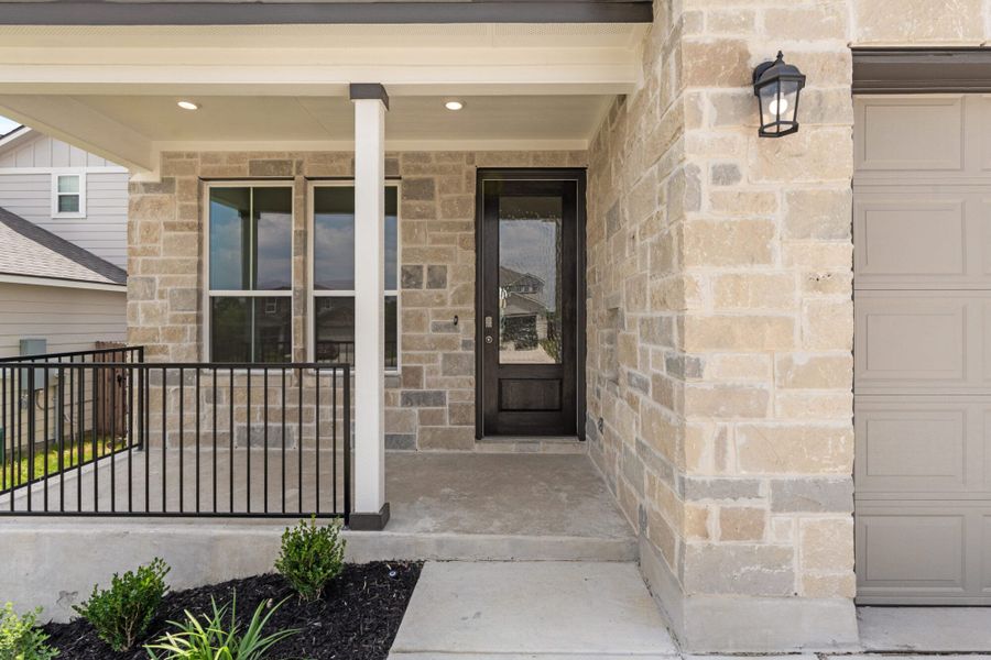 Representative exterior details of a home built from the Majestic View II by View Homes in Skybrooke, Live Oak (Image 3).