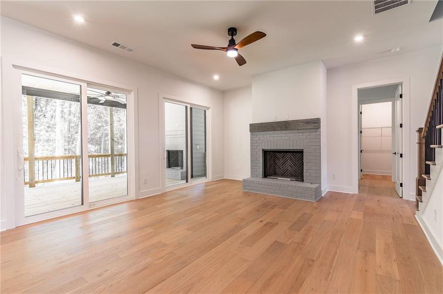 Spacious, unfurnished interior of a new home in , Gainesville (Image 39).