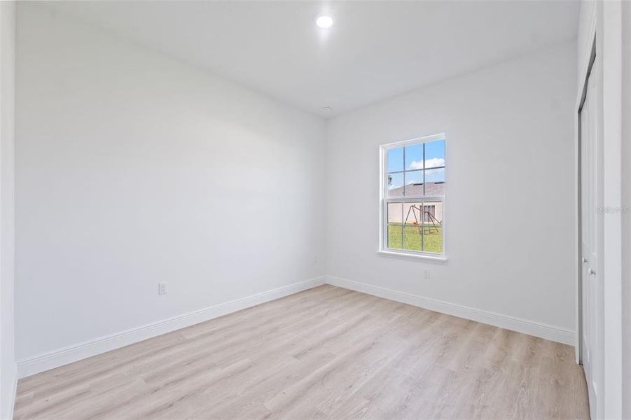 Spacious, unfurnished interior of a new home in , Ocala (Image 24).