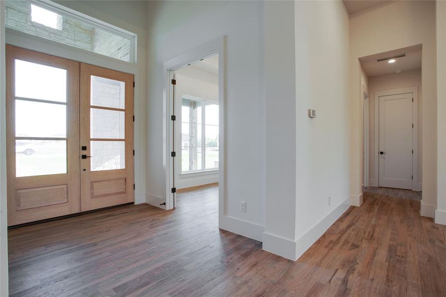 Spacious, unfurnished interior of a new home in , Gunter (Image 19). Spacious, unfurnished interior of a new home in , Gunter (Image 19).