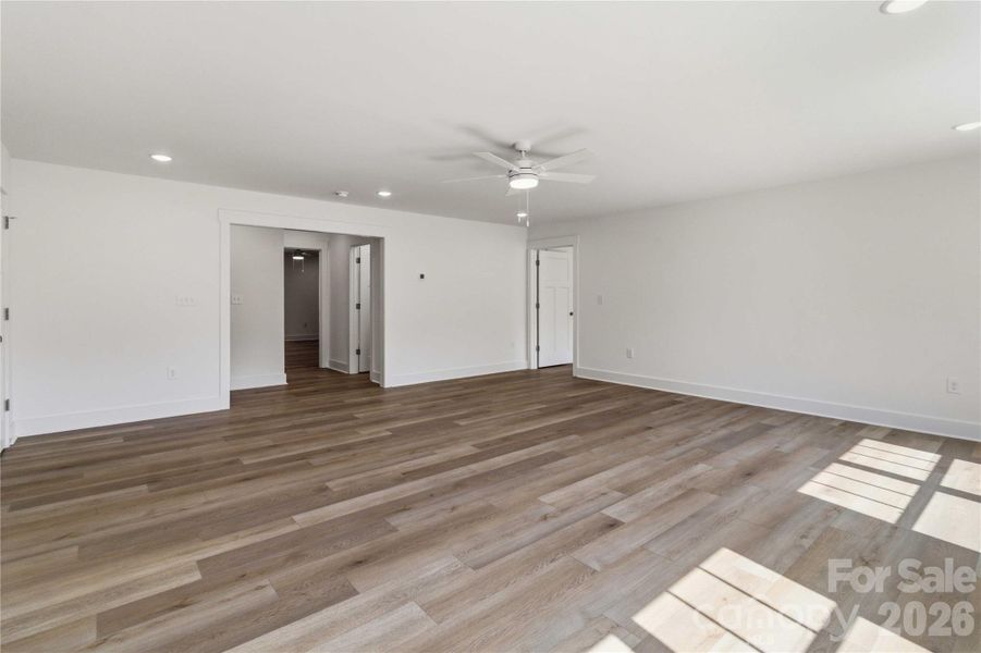 Spacious, unfurnished interior of a new home in , Clover (Image 15).