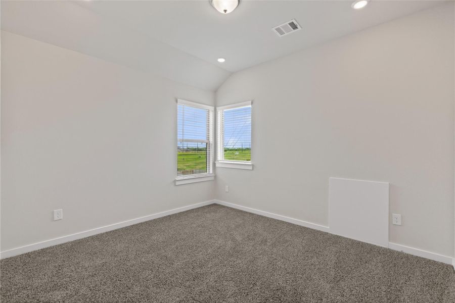 Spacious, unfurnished interior of a new home in Glendale Lakes, Arcola (Image 21).