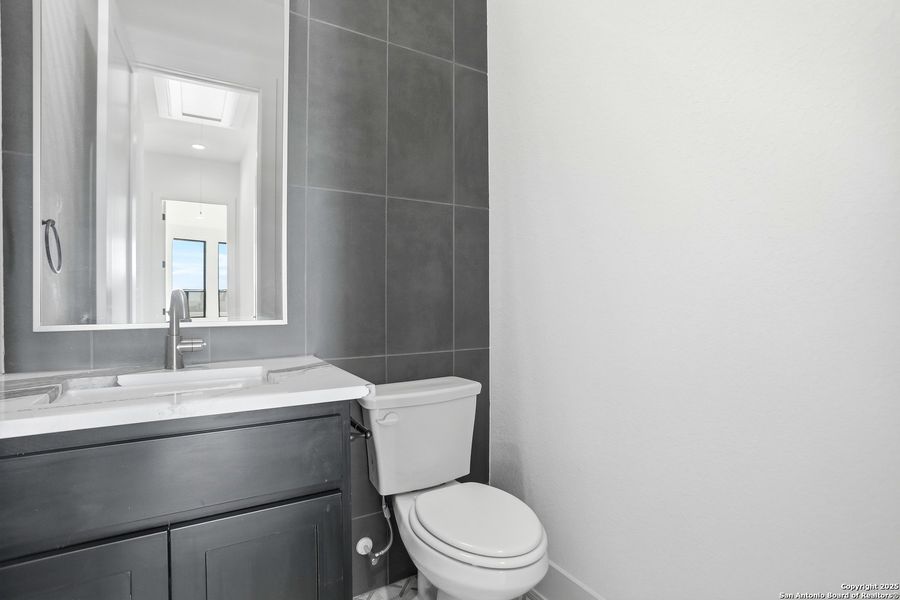 Furnished interior view inside a new home in George's Ranch, Boerne (Image 7). Furnished interior view inside a new home in George's Ranch, Boerne (Image 7).