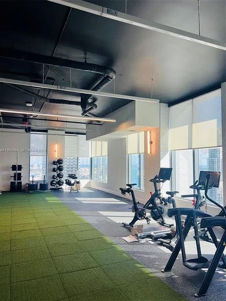 Community amenities in , Miami (Image 8).