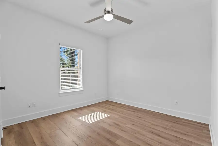 Spacious, unfurnished interior of a new home in , Tyler (Image 11).