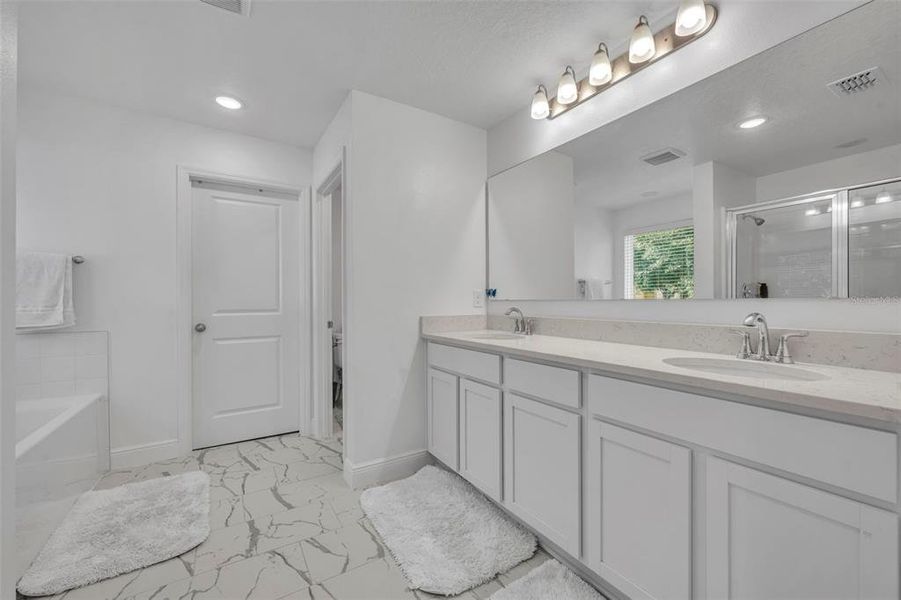 Furnished interior view inside a new home in , Leesburg (Image 34).