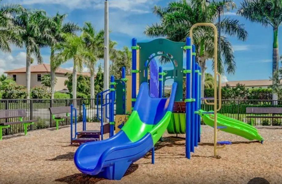 Community amenities in , Coral Springs (Image 17). Community amenities in , Coral Springs (Image 17).