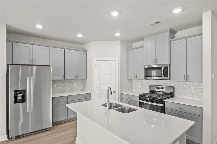 Furnished interior view inside a new home in Collier Ridge, Moore (Image 3).
