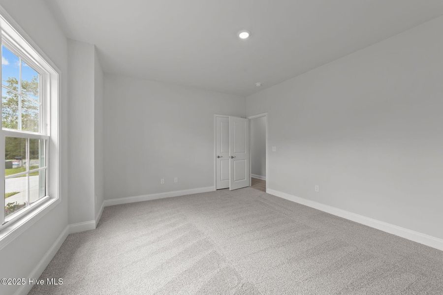 Spacious, unfurnished interior of a new home in Rutledge, Shallotte (Image 15).