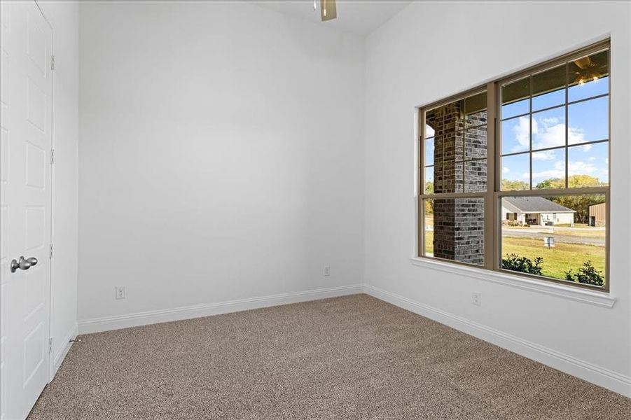 37_05-4005 Crick Ct (36 of 40) Bed 4