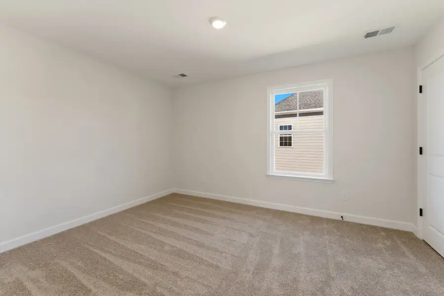 Spacious, unfurnished interior of a new home in Ridgecrest at Midway, Anderson (Image 29).