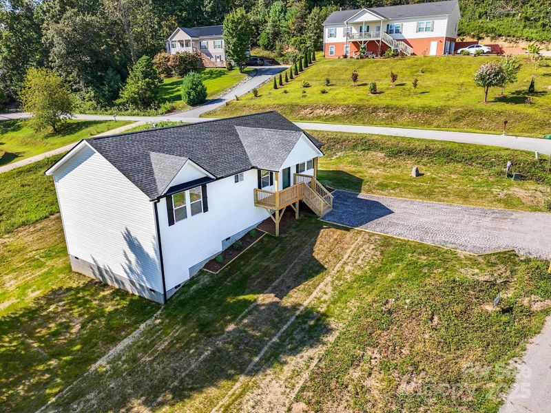 Image 38 of a home in .