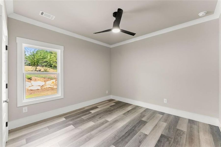 Spacious, unfurnished interior of a new home in , Gainesville (Image 21).