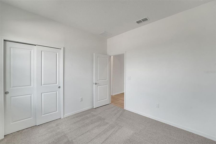 Spacious, unfurnished interior of a new home in Tuscan Hills, Dade City (Image 33).