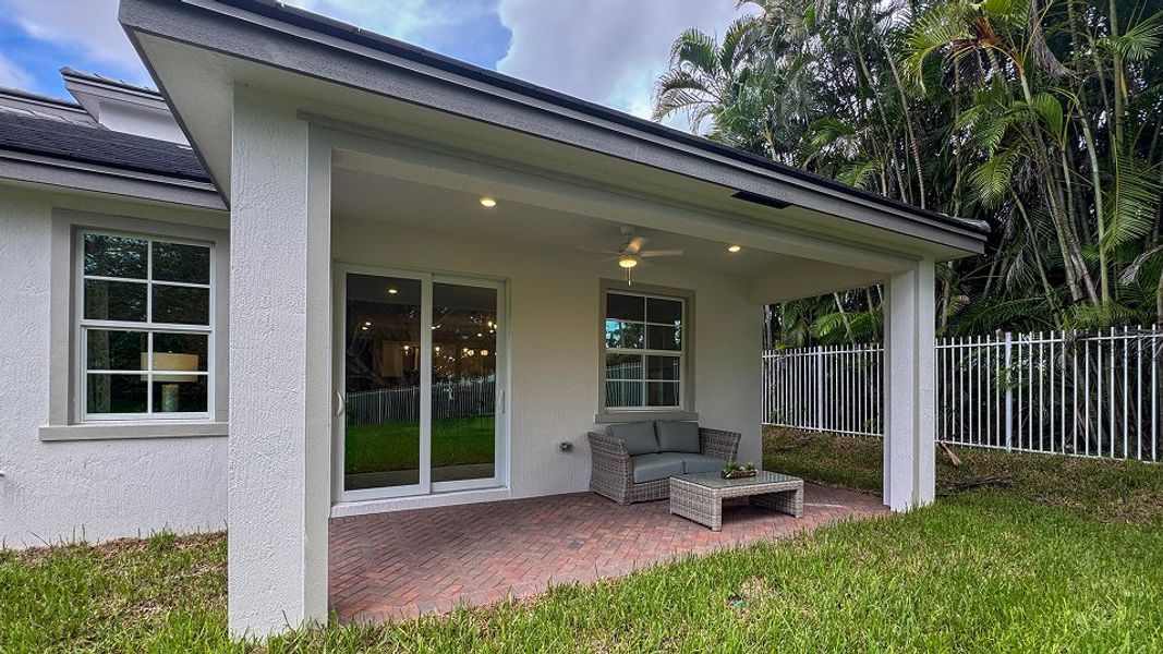 3237 Holly Covered Patio 3of3 F1