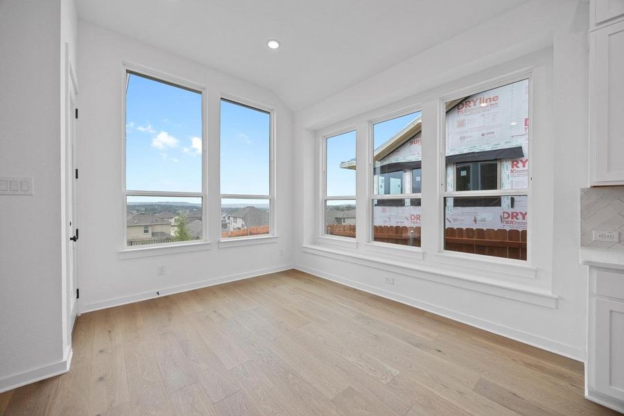 Spacious, unfurnished interior of a new home in Lakeside at Tessera on Lake Travis, Lago Vista (Image 14).