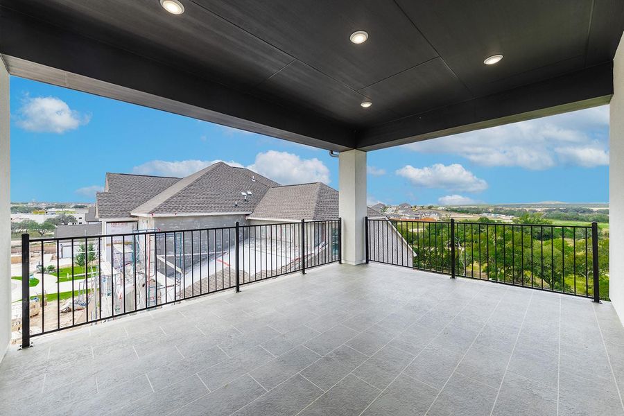 Exterior details and patio area of a home in Lariat - 80', Liberty Hill (Image 4).