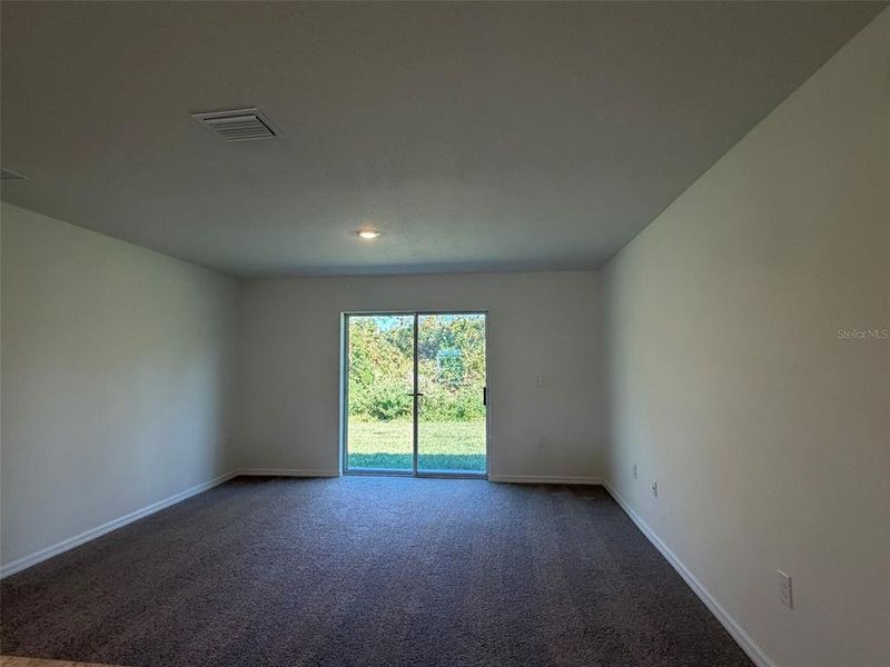 Spacious, unfurnished interior of a new home in Poinciana, Poinciana (Image 6).