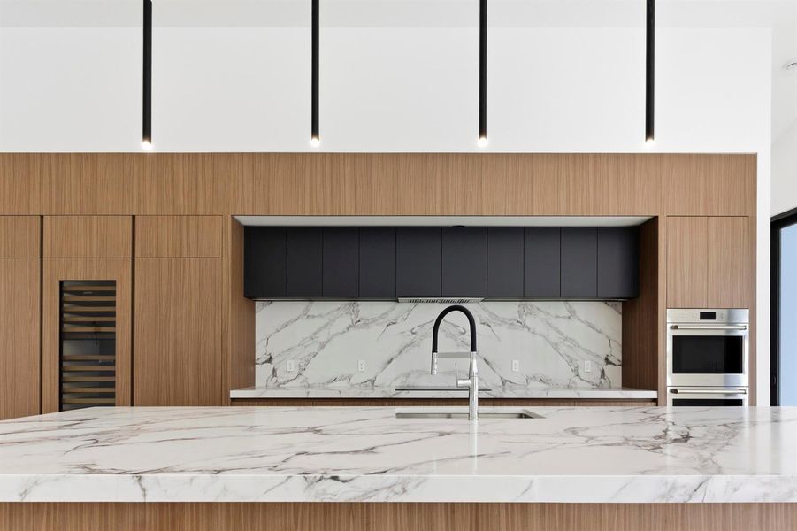 KITCHEN KITCHEN