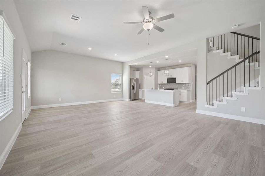 Spacious, unfurnished interior of a new home in Lakehaven - Signature Series, Farmersville (Image 25).