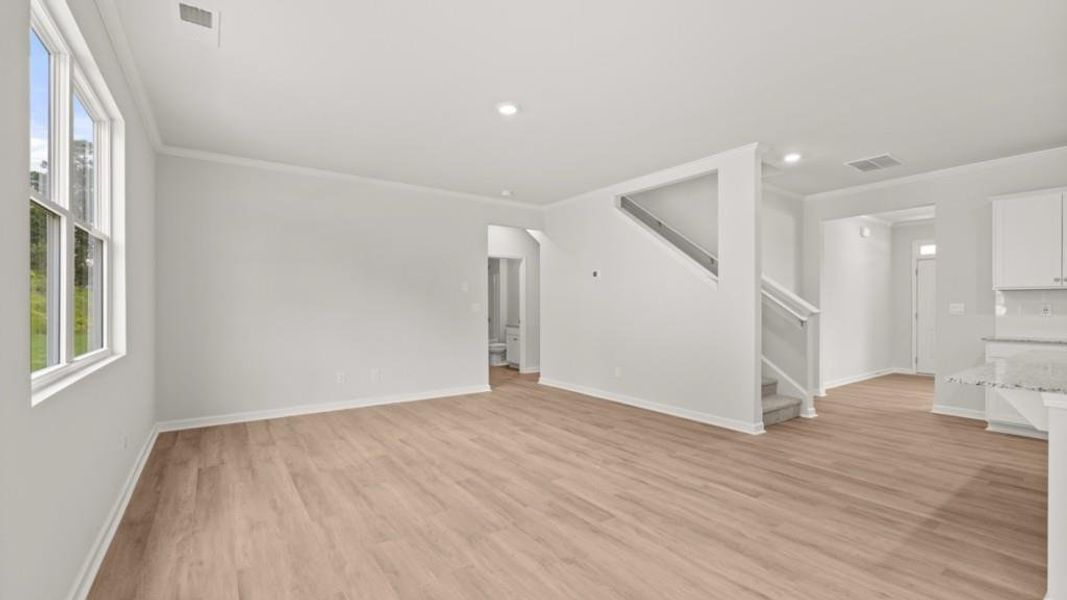 Spacious, unfurnished interior of a new home in Creekview, Atlanta (Image 24).