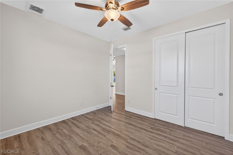 Spacious, unfurnished interior of a new home in Cape Coral, Cape Coral (Image 25).