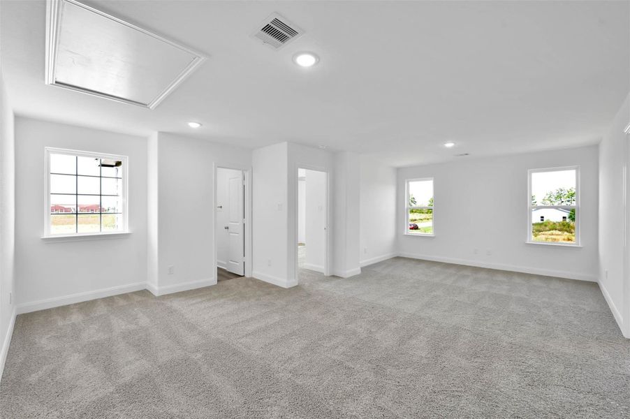 Image 4 of a home in . Image 4 of a home in .