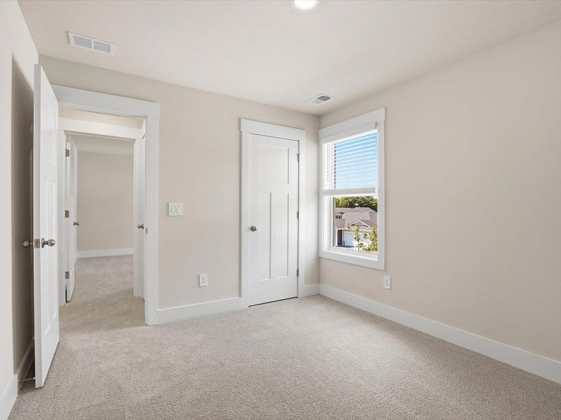 Spacious, unfurnished interior of a new home in Crossing at Abner Creek, Greer (Image 20). Spacious, unfurnished interior of a new home in Crossing at Abner Creek, Greer (Image 20).