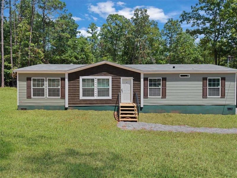 Exterior details and patio area of a home in , Eatonton (Image 23). Exterior details and patio area of a home in , Eatonton (Image 23).