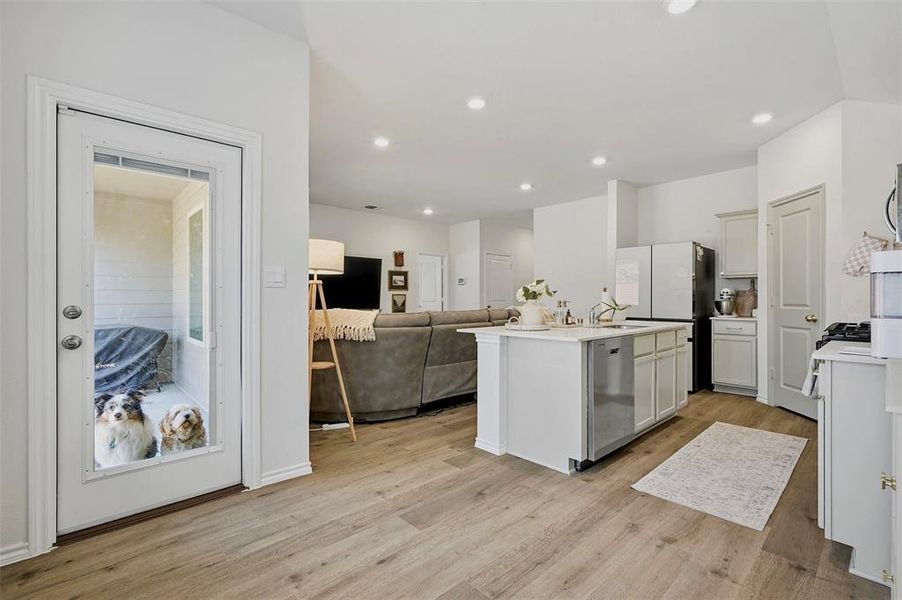 Furnished interior view inside a new home in Three Oaks, Sherman (Image 30).