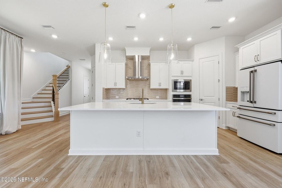 Furnished interior view inside a new home in Crosswinds 40’, Ponte Vedra (Image 14).