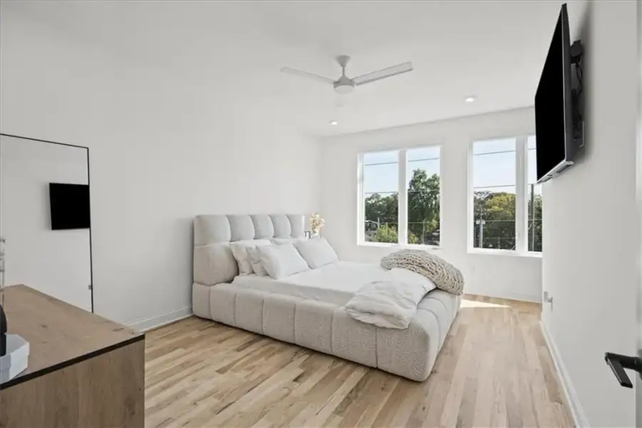 Furnished interior view inside a new home in Madison Park, Atlanta (Image 12).