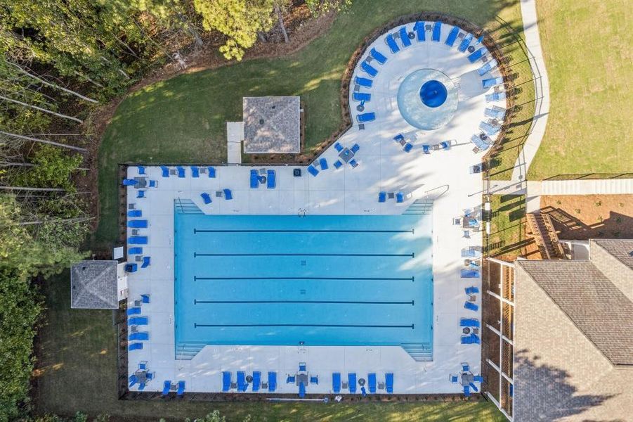 Community amenities in Parkside at Carter Grove, Cartersville (Image 35).