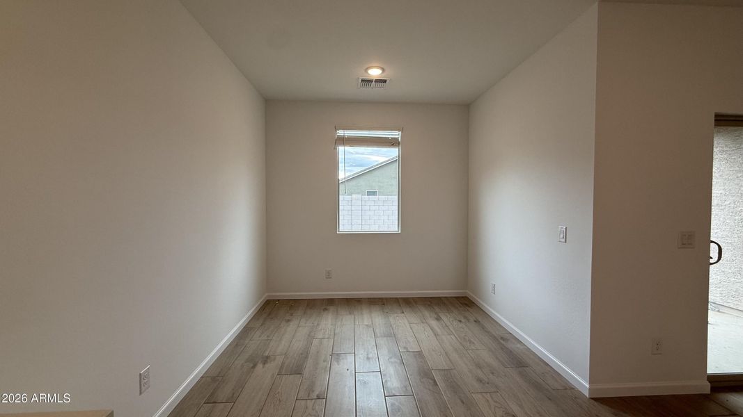 010 - Dining Nook 010 - Dining Nook