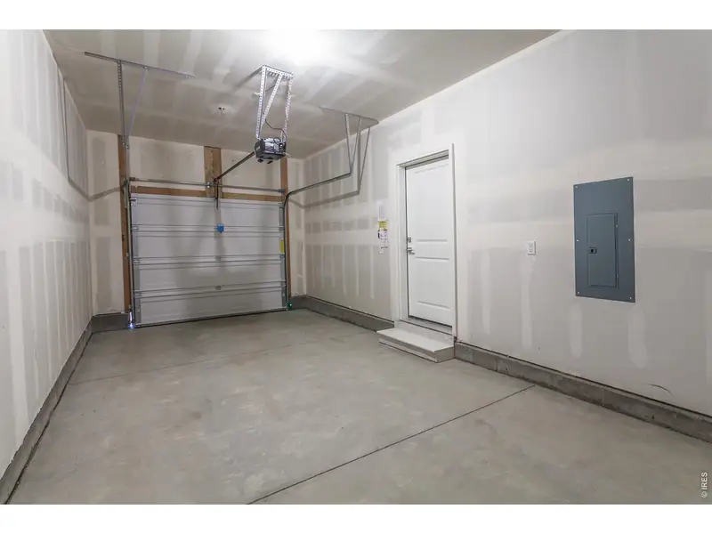 Spacious, unfurnished interior of a new home in , Windsor (Image 23).