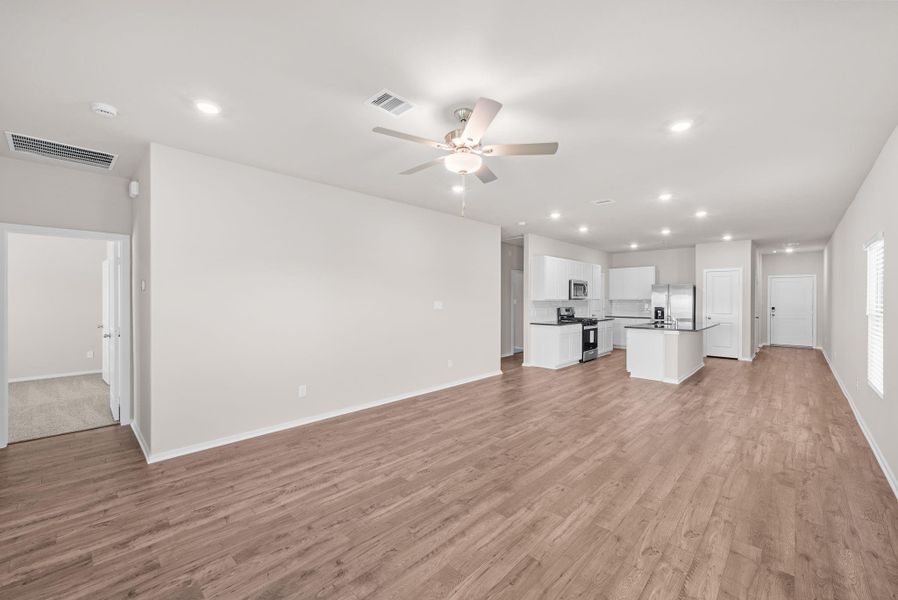 Spacious, unfurnished interior of a new home in Arabella on the Prairie, Richmond (Image 23). Spacious, unfurnished interior of a new home in Arabella on the Prairie, Richmond (Image 23).