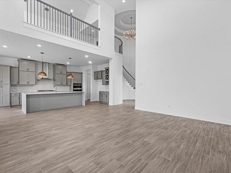 Spacious, unfurnished interior of a new home in Meridiana - 60', Manvel (Image 17). Spacious, unfurnished interior of a new home in Meridiana - 60', Manvel (Image 17).