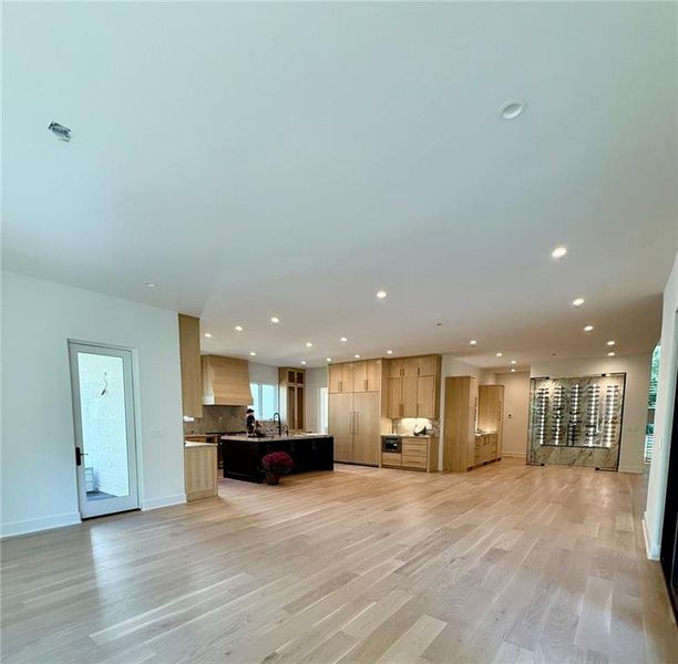 Spacious, unfurnished interior of a new home in , Sandy Springs (Image 42).