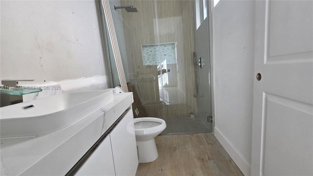 Image 34 of a home in .