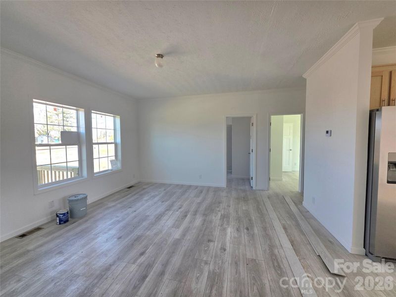 Spacious, unfurnished interior of a new home in , Gastonia (Image 7).