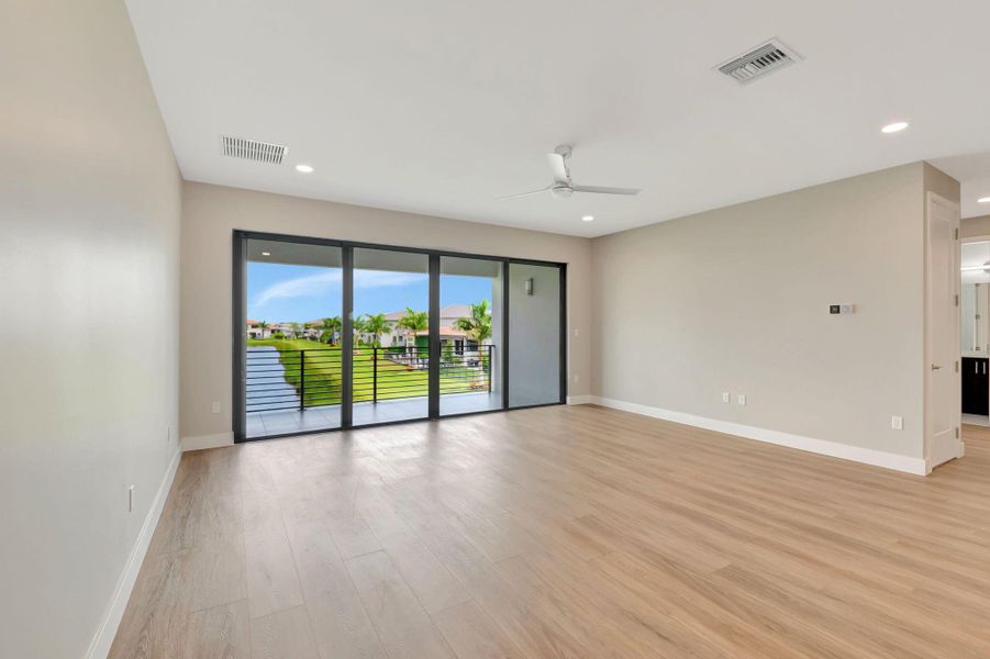 Spacious, unfurnished interior of a new home in , Boca Raton (Image 53).