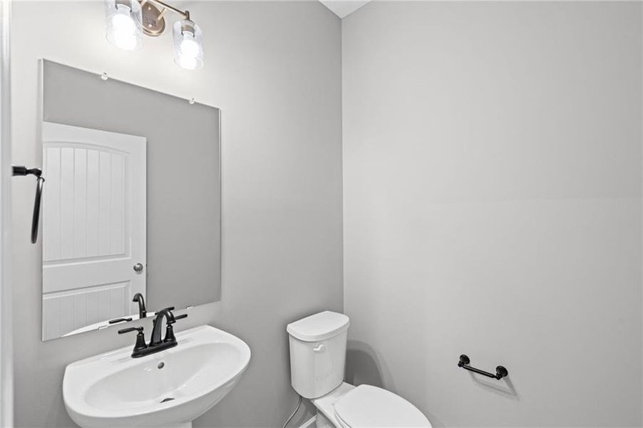 Furnished interior view inside a new home in Twin Lakes, Hoschton (Image 9).